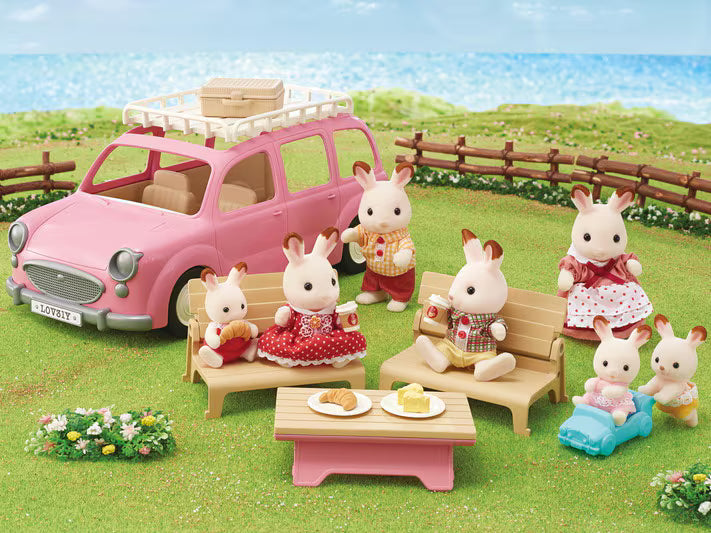 Sylvanian Families - Family Picnic Van