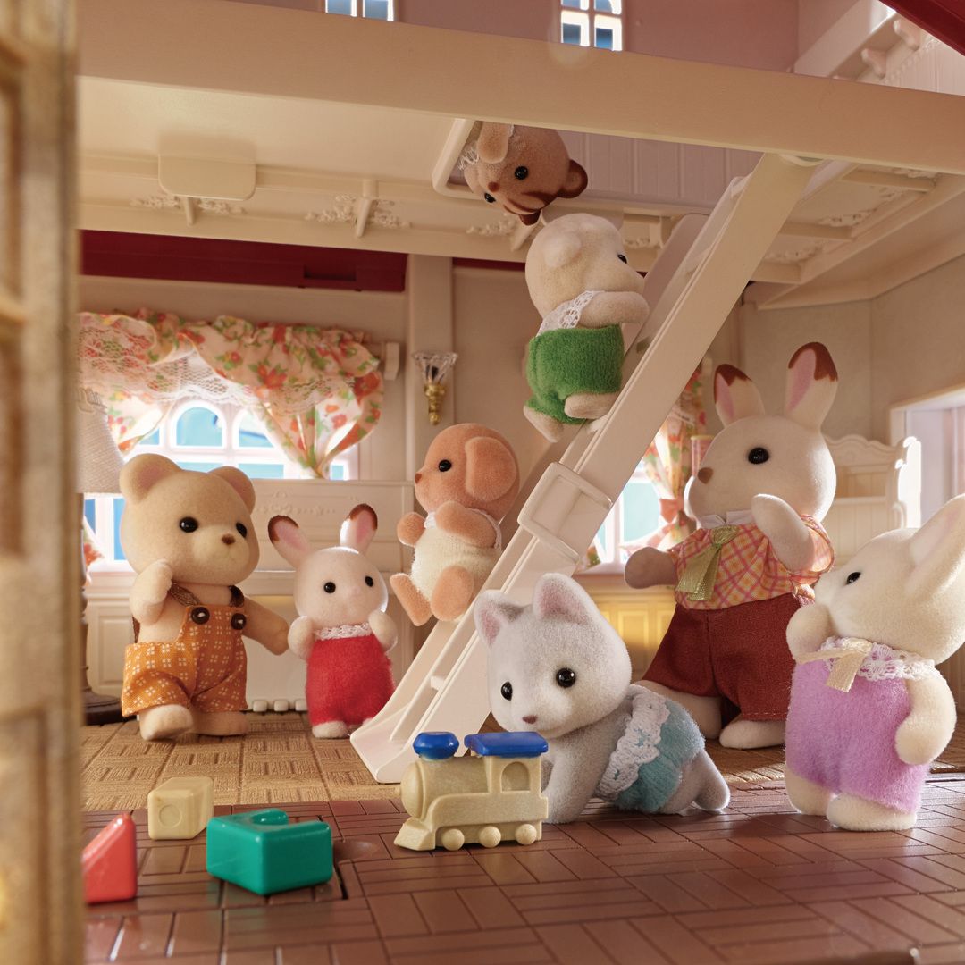 Sylvanian Families - Red Roof Country Home -Secret Attic Playroom-