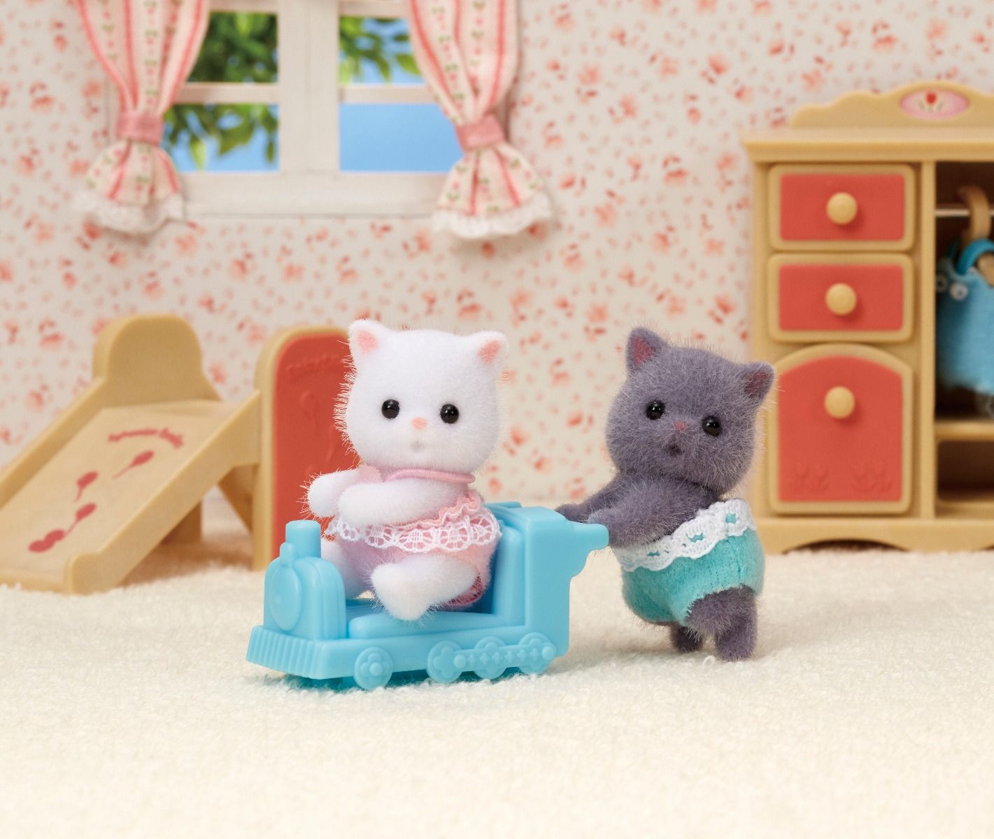 Sylvanian Families - Persian Cat Twins